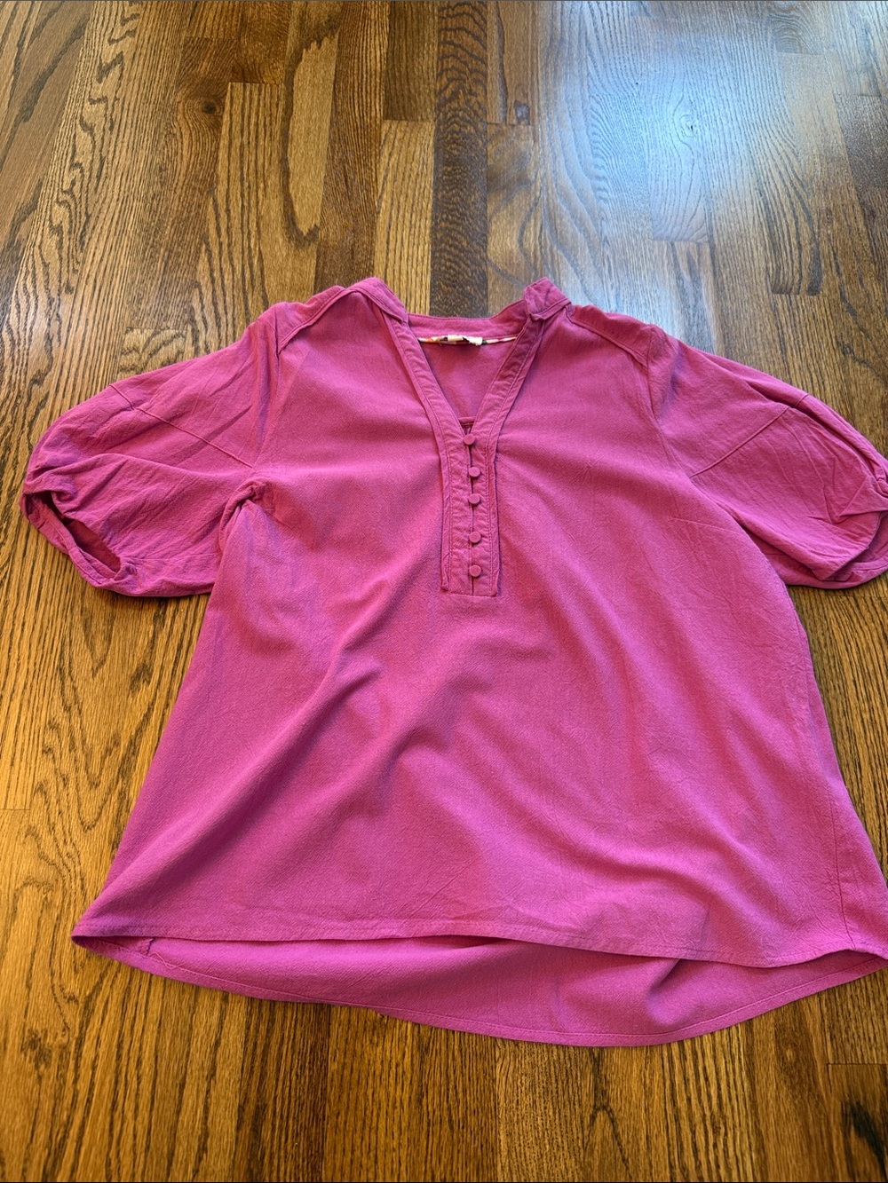 Umgee Women's Pink Button-Front V-Neck Top